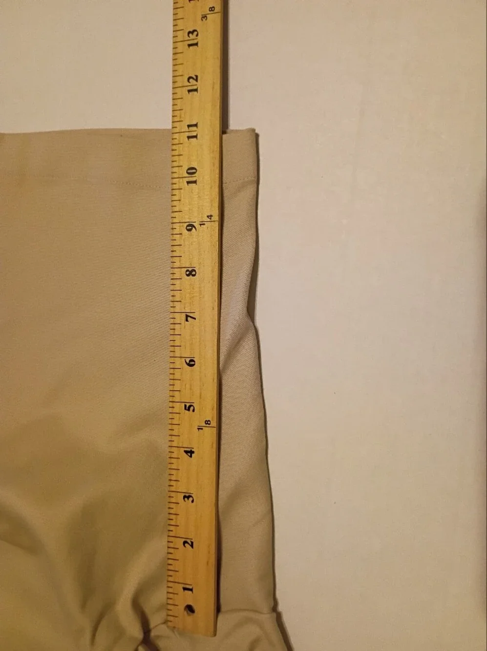Charter Club Women's Bermuda Shorts in Navy and Tan with Gold-Tone Buckle Sz 12 - Picture 5 of 8